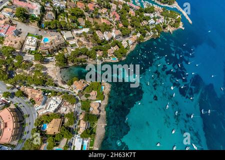 Luftbild, Bucht mit Segelbooten und Sandstrand calo d'en pellicer,santa Ponça,Calvià,mallorca,balearen,spanien Stockfoto