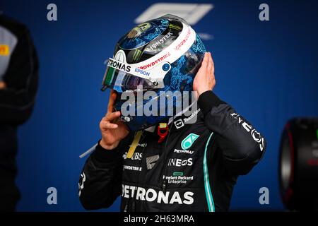 Sao Paulo, Brasilien. November 2021. BOTTAS Valtteri (FIN), Mercedes AMG F1 GP W12 E Performance, Portraithelm, Kaské, während des Formel 1 Heineken Grande Premio De Sao Paulo 2021, Sao Paulo Grand Prix, 19. Lauf der FIA Formel 1 Weltmeisterschaft 2021 vom 12. Bis 14. November 2021 auf dem Interlagos Circuit, In Sao Paulo, Brasilien - Foto: Florent Gooden/DPPI/LiveMedia Kredit: Unabhängige Fotoagentur/Alamy Live News Stockfoto