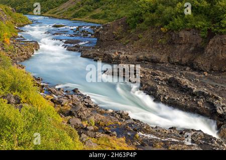 Der Verlauf der Hvítá, in der Nähe der Barnafoss und hraunfossar Wasserfälle in der Nähe von Húsafell, island, West island Stockfoto