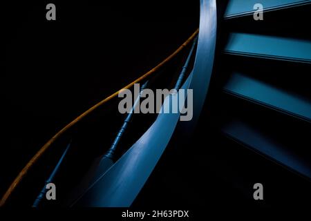 hölzerne Wendeltreppe Stockfoto