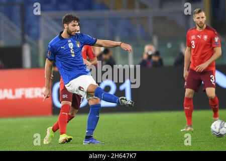 Rom, Italien. November 2021. Manuel Locatelli (Italien) Während des FIFA-Qualifikationsspiel „World Cup Qatar 2022“ zwischen Italien 1-1 Schweiz im Olympiastadion am 12. November 2021 in Roma, Italien. (Foto von Maurizio Borsari/AFLO) Quelle: Aflo Co. Ltd./Alamy Live News Stockfoto