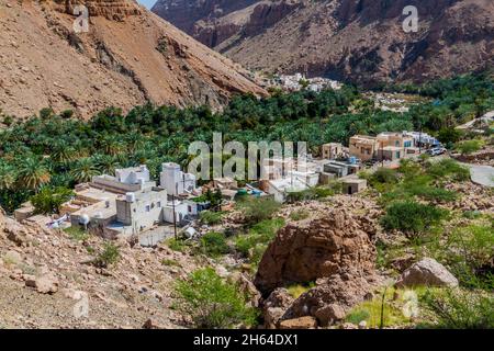 Kleines Dorf im Wadi Tiwi Tal, Oman Stockfoto