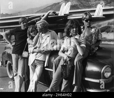 GARY BUSEY PATTI D'ARBANVILLE WILLIAM KATT LEE PURCELL und JAN-MICHAEL VINCENT in BIG MITTWOCH 1978 Regisseur JOHN MILIUS Schriftsteller John Milius und Dennis Aaberg Musik Basil Poledouris A-Team / Warner Bros. Stockfoto