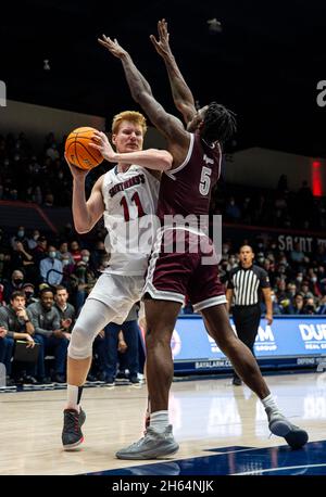 Moraga, USA. November 2021. A. während des NCAA Männer Basketballspiels zwischen Texas Southern Tigers und den Saint Mary's Gaels. Saint MaryÕs gewann 67-58 beim McKeon Pavilion Moraga Calif. Thurman James/CSM/Alamy Live News Stockfoto