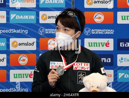 Tokio, Japan. November 2021. NAO Kodaira (JPN) Zeremonie 500 Meter Frauen während ISU Worldcup am 12. November 2021 in der Arena Lodowa in Tomaszow Mazowiecki, Polen Foto von SCS/Soenar Chamid Quelle: Aflo Co. Ltd./Alamy Live News Stockfoto