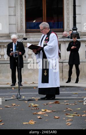 London, Großbritannien. November 2021. Gedenkparade der Kriegswitwe-Vereinigung 2021 im Cenotaph. Kredit: Matthew Chattle/Alamy Live Nachrichten Stockfoto