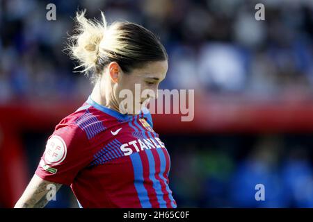 Barcelona, Spanien. November 2021. Barcelona, Spanien, 13. November 2021: MAPI Leon (4 Barcelona) beim Primera Iberdrola-Spiel zwischen Barcelona und Levante im Johan Cruyff-Stadion in Sant Joan Despi, Barcelona, Spanien. Rafa Huerta/SPP Credit: SPP Sport Press Photo. /Alamy Live News Stockfoto