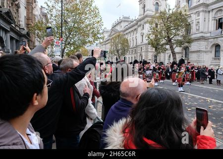 London, Großbritannien. November 2021. Gedenkparade der Kriegswitwe-Vereinigung 2021 im Cenotaph. Kredit: Matthew Chattle/Alamy Live Nachrichten Stockfoto
