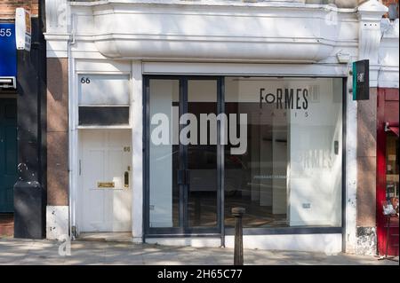 Im Wohlstandsgebiet von Hampstead High Street, Hampstead, London, Großbritannien, können Sie einkaufen und vermieten. 11 Mai 2009 Stockfoto