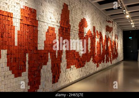 DANZIG, POLEN – 08. Oktober 2021: Innenansicht des Europäischen Solidaritätszentrums in Danzig, Polen Stockfoto