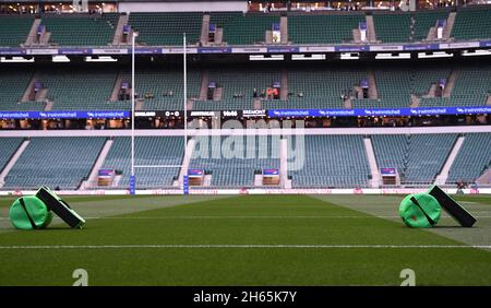 London, Großbritannien. November 2021. 13. November 2021; Twickenham, London, England, Autumn Series Internationales Rugby, England gegen Australien: Allgemeine Ansicht des Twickenham Stadions und des Spielfelds vor dem Start Credit: Action Plus Sports Images/Alamy Live News Stockfoto