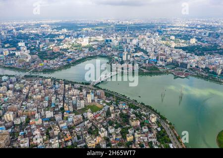 Luftaufnahme von Hatirjheel und seiner angrenzenden. Dhaka, Bangladesch. Stockfoto