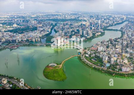 Luftaufnahme von Hatirjheel und seiner angrenzenden. Dhaka, Bangladesch. Stockfoto