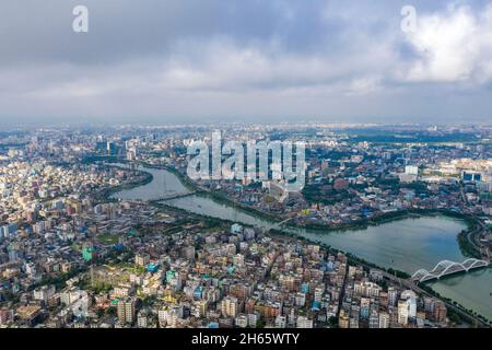 Luftaufnahme von Hatirjheel und seiner angrenzenden. Dhaka, Bangladesch. Stockfoto