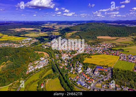 Bad Salzschlirf aus der Luft | Luftbilder von Bad Salzschlirf im Landkreis Fulda | Deutsches Dorf Bad Salzschlirf von oben Stockfoto