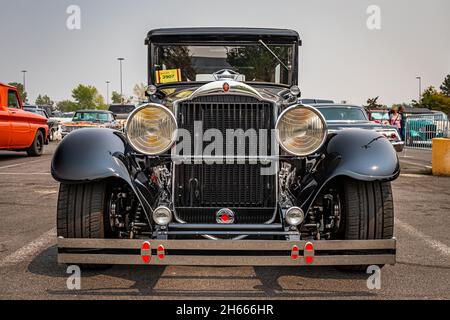 Reno, NV - 6. August 2021: 1929 Packard Deluxe Eight Hearse auf einer lokalen Automesse. Stockfoto