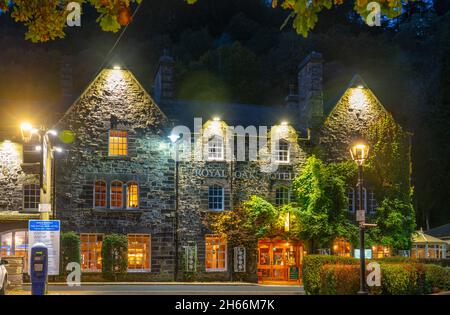 The Royal Oak Hotel, Holyhead Road, Betws-Y-Coed, Conwy, North Wales. Bild aufgenommen im November 2021. Stockfoto