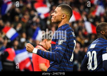 Creteil, Frankreich, Frankreich. November 2021. Kylian MMAPPE aus Frankreich feiert sein Ziel während des FIFA World Cup Qualification 2022 Gruppe-D-Spiels zwischen Frankreich und Kasachstan im Stadion Parc des Princes am 13. November 2021 in Paris, Frankreich. (Bild: © Matthieu Mirville/ZUMA Press Wire) Stockfoto