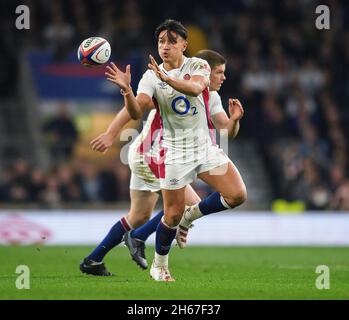 13. November 2021 - England gegen Australien - Twickenham Englands Marcus Smith während des Autumn International Spiels in Twickenham. Bildnachweis : © Mark Pain / Alamy Live News Stockfoto