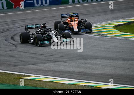 44 HAMILTON Lewis (gbr), Mercedes AMG F1 GP W12 E Performance, 04 NORRIS Lando (gbr), McLaren MCL35M, Aktion während der Formel 1 Heineken Grande Premio De Sao Paulo 2021, Sao Paulo Grand Prix, 19. Lauf der FIA Formel 1 Weltmeisterschaft 2021 vom 12. Bis 14. November, 2021 auf dem Interlagos Circuit, in Sao Paulo, Brasilien - Foto: Florent Gooden/DPPI/LiveMedia Stockfoto