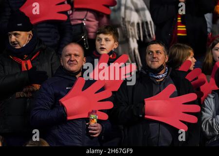 BRÜSSEL, BELGIEN - 13. NOVEMBER: Fans Belgiens beim Qualifikationsspiel der FIFA-Weltmeisterschaft 2022 zwischen Belgien und Estland im King Baudouin-Stadion am 13. November 2021 in Brüssel, Belgien (Foto: Jeroen Meuwsen/Orange Picles) Stockfoto