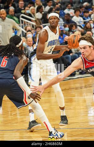 Orlando, Florida, USA, 13. November 2021, Orlando Magic Center Mo Bamba #5 im Amway Center. (Foto: Marty Jean-Louis/Alamy Live News Stockfoto