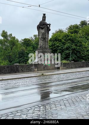 Maximilian Brücke über den Fluss Isar in München, Oberbayern, Deutschland Stockfoto