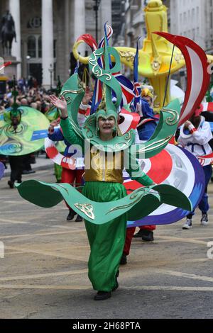 City of London Solicitors Company - Dank Key Workers bei der Lord Mayor’s Show 2021 am Samstag, den 13. November 2021. Stockfoto