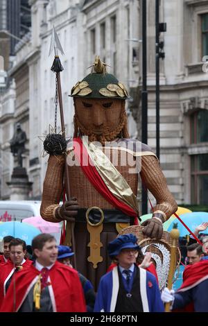 GOG und Magog, die traditionellen Wächter der City of London bei der Lord Mayor’s Show 2021 am Samstag, den 13. November 2021. Stockfoto