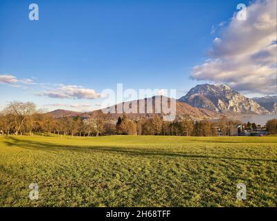 Abendstimmung am Traunsee in Altmünster Stockfoto