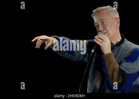 Bergamo Italien 12. November 2021 Max Casacci Live dj Set Piazzale degli Alpini Bergamo1000 Winterrevolution © Andrea Ripamonti / Alamy Stockfoto