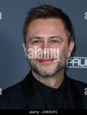 WEST HOLLYWOOD, LOS ANGELES, KALIFORNIEN, USA - 13. NOVEMBER: Chris Hardwick kommt zur Baby2Baby 10-Jahres-Gala 2021, die am 13. November 2021 im Pacific Design Center in West Hollywood, Los Angeles, Kalifornien, USA, stattfand. (Foto von Xavier Collin/Image Press Agency) Stockfoto