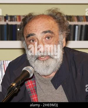 Mailand, Italien. November 2021. Mailand, Italien Alessandro Haber spricht über sein Buch "I wanted to be Marlon Brando" von Baldini Castoldi im Bild: Alessandro Haber Credit: Independent Photo Agency/Alamy Live News Stockfoto