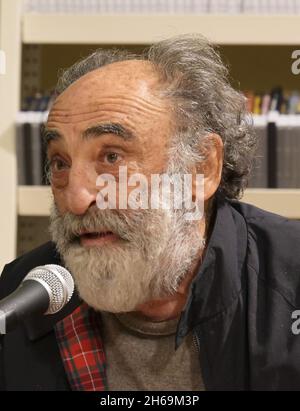 Mailand, Italien. November 2021. Mailand, Italien Alessandro Haber spricht über sein Buch "I wanted to be Marlon Brando" von Baldini Castoldi im Bild: Alessandro Haber Credit: Independent Photo Agency/Alamy Live News Stockfoto