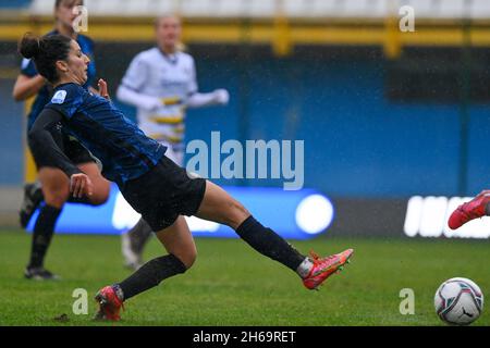 Sesto San Giovanni, Italien. November 2021. Mailand, Italien, 14.11.21 Ghoutia Karchouni (#5 Inter) während des Serie-A-Frauenmatches zwischen dem FC Internazionale und Hellas Verona im Breda-Stadion in Sesto San Giovanni Mailand, Italien Cristiano Mazzi/SPP Credit: SPP Sport Press Photo. /Alamy Live News Stockfoto