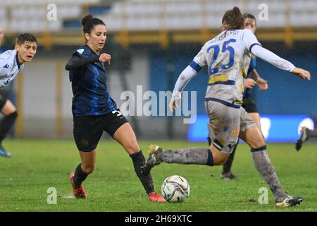 Sesto San Giovanni, Italien. November 2021. Mailand, Italien, 14.11.21 Ghoutia Karchouni (#5 Inter) während des Serie-A-Frauenmatches zwischen dem FC Internazionale und Hellas Verona im Breda-Stadion in Sesto San Giovanni Mailand, Italien Cristiano Mazzi/SPP Credit: SPP Sport Press Photo. /Alamy Live News Stockfoto