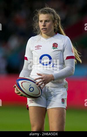 LONDON, GBR. NOVEMBER. Sarah Bern von England kontrolliert den Ball während des Internationalen Spiels zwischen England und Kanada Frauen bei der Stoop, Twickenham am Sonntag, 14. November 2021. (Kredit: Federico Maranesi | MI Nachrichten) Kredit: MI Nachrichten & Sport /Alamy Live Nachrichten Stockfoto