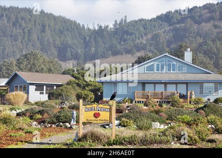 Der Bent E. Petersen Memorial Garden in Yachats, Oregon. Stockfoto