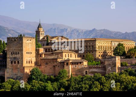 Majestätischer Alhambra Palast und Festungskomplex, Andalusien, Spanien Stockfoto