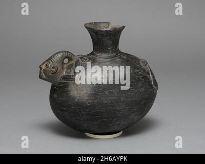 Blackware Jar in Form einer Figur mit gebundenen Armen und Beinen, AD 1200/1450. Stockfoto