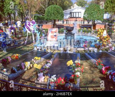 Meditationsgarten, Graceland Mansion, Elvis Presley Boulevard, Whitehaven, Memphis, Tennessee, Vereinigte Staaten von Amerika Stockfoto
