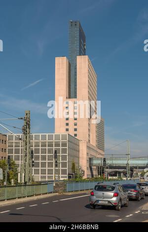 Torhaus Skyscraper, Exhibition Grounds Administration, Frankfurt, Deutschland Stockfoto