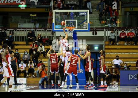 Allianz Dome, Triest, Italien, 14. November 2021, Paulius Sorokas (Openjobmetis Varese) während der Allianz Pallacanestro Trieste gegen Openjobmetis Varese - Italienische Basketball A Serie Championship Stockfoto