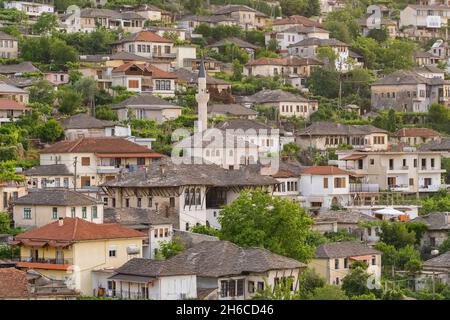 Alte Ottomanen-Häuser in Gjirokaster, Albanien aus nächster Nähe Stockfoto