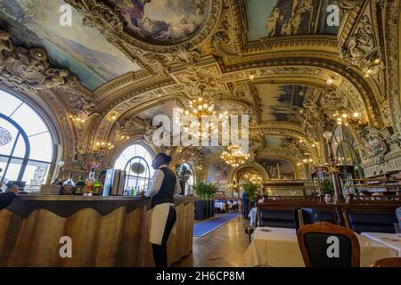 Frankreich. Paris (75) (12. Arrondissement). Bahnhof Lyon. Das Restaurant 'Le Train bleu', im neobarocken und Belle Epoque Stil aus dem 19. Jahrhundert, erbaut von der A Stockfoto