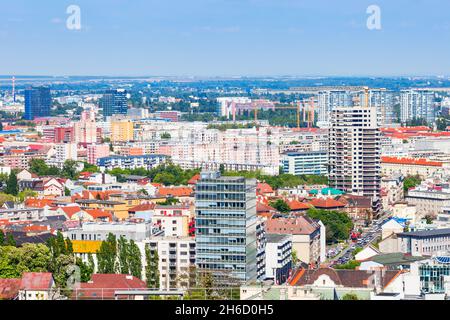 Bratislava Stadt Antenne Panoramablick. Bratislava ist die Hauptstadt der Slowakei. Stockfoto