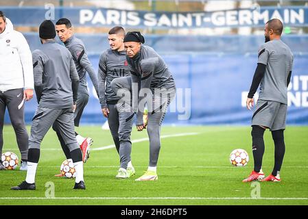 Kylian MMAPPE von PSG beim Training des Teams von Paris Saint-Germain am 18. Oktober 2021 im Camp des Loges in Saint-Germain-en-Laye, Frankreich - Foto Matthieu Mirville / DPPI Stockfoto