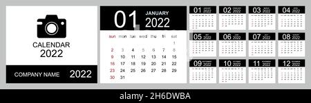 Kalender 2022. Set Schreibtisch Kalender Vorlage Design mit Platz für Foto und Firmenlogo. Die Woche beginnt am Sonntag. Isolierte Vektordarstellung Stock Vektor