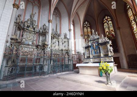 Chor der gotischen Marienkirche in Marburg Stockfoto