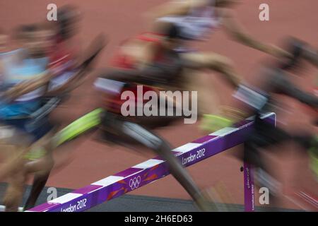 Olympische Spiele 2012 in London - 05/08/12 Ezekiel Kemboi gewinnt im Olympiastadion in London die 3.000-Meter-Hindernislauf der Männer für Kenia Stockfoto